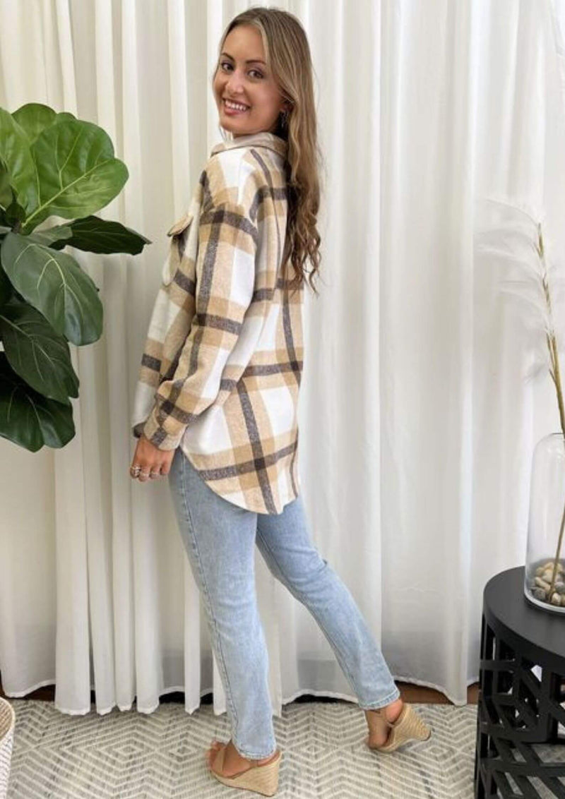 Cosy Plaid Shacket Shirt Jacket in Tan and White